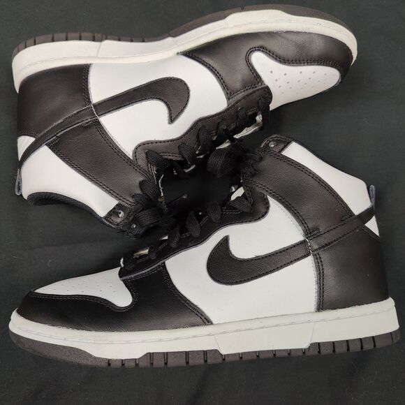 ♡ Nike ♡ Panda Dunk High Sneakers in Black & White - Picture 3 of 8